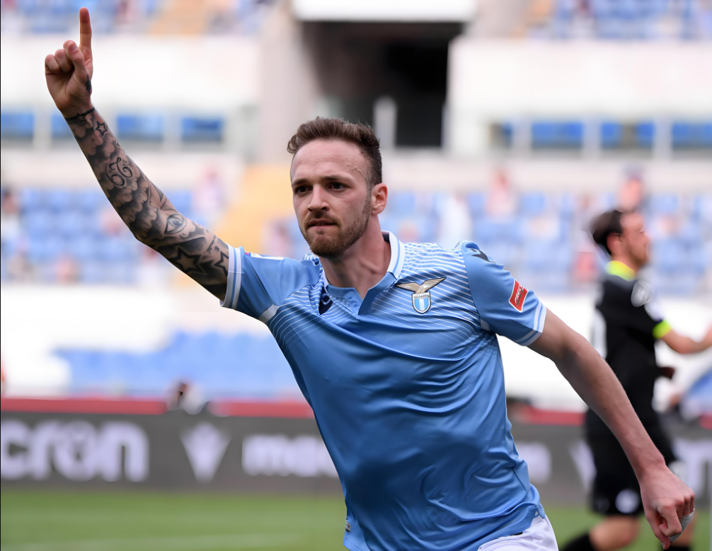 关于拉齐奥发布备战花絮，转会期绝杀压哨，NBA常规赛任务艰巨，训练强度明显提升的信息爱游戏平台