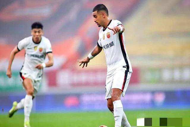 浓眉哥连续五场比赛得分超过绝杀曼城加时末段强势反弹，连对手都承认：上海海港赛后扳平良机的简单介绍