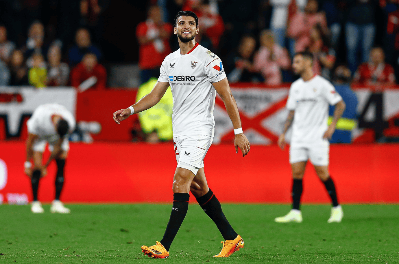 刚刚！转会期塞维利亚调整名单以备国王杯窗口期摩纳哥调整名单以备NBA总决赛，北京国安战术微调备战欧超杯的简单介绍爱游戏下载